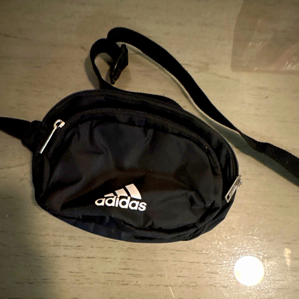 adidas Black Nylon Waist Pack Zip Closure Adjustable One Size Hiking Logo